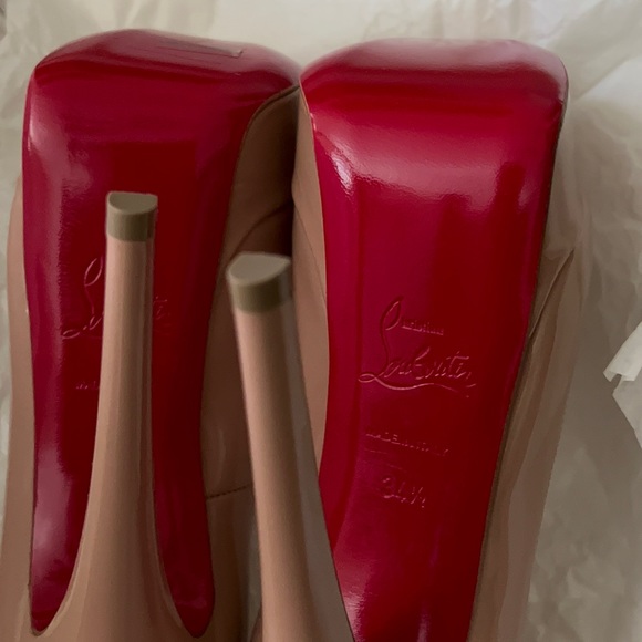 Red Bottom Heels - Picture 3 of 8